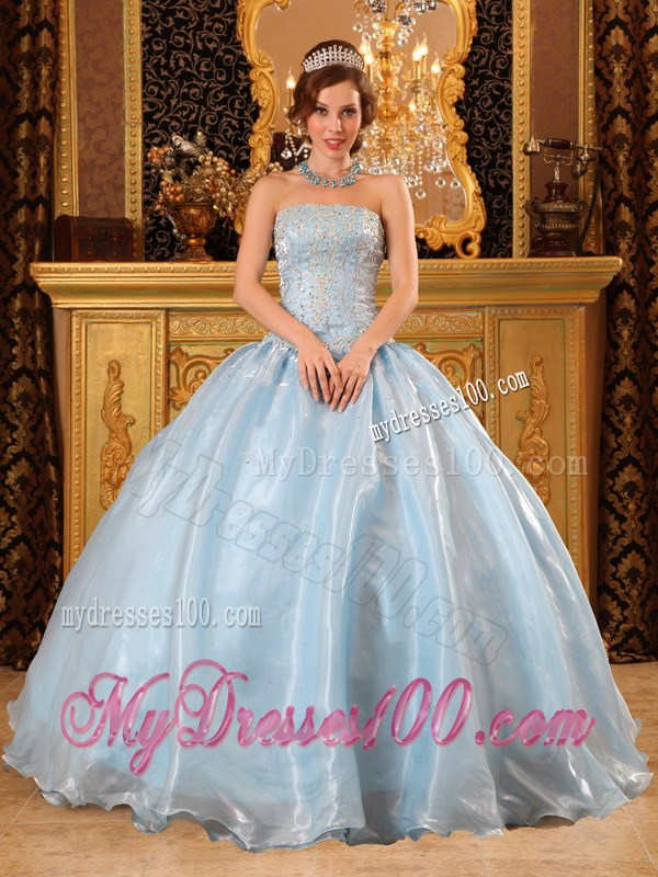 Diamond Decorated Sweet 15 Dresses with Puffy Skirt and Ruffled Hemline