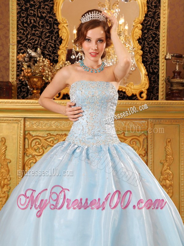 Diamond Decorated Sweet 15 Dresses with Puffy Skirt and Ruffled Hemline