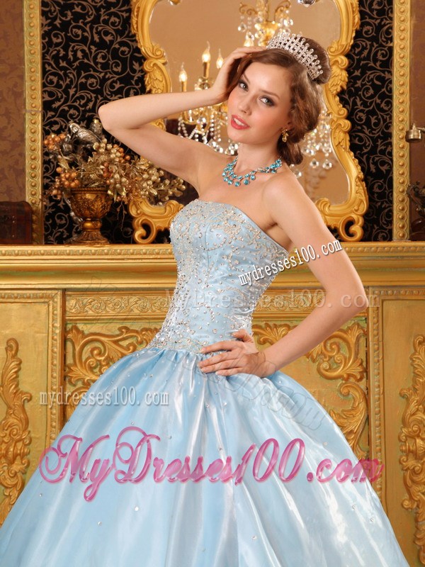Diamond Decorated Sweet 15 Dresses with Puffy Skirt and Ruffled Hemline