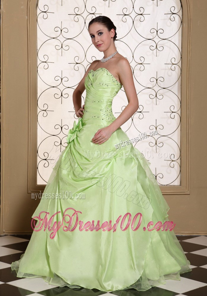 Apple Green Layers Sweet 15 Dresses with Hand Made Flowers and Jewelry