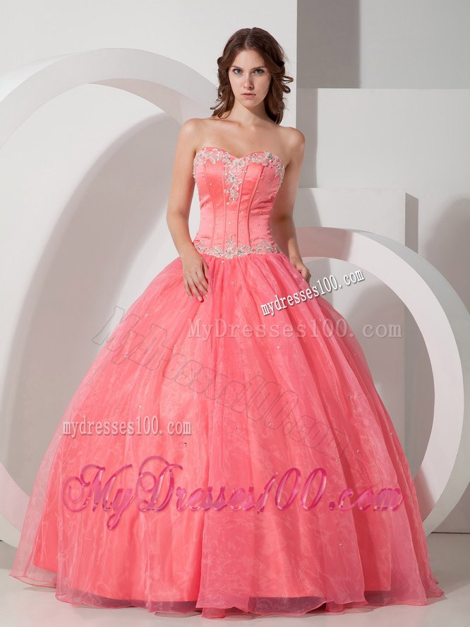 Sweet Organza Puffy Sweet sixteen dresses with Beaded White Appliques