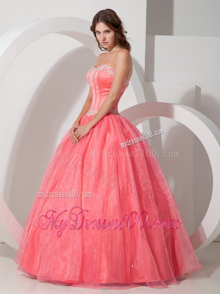 Sweet Organza Puffy Sweet sixteen dresses with Beaded White Appliques