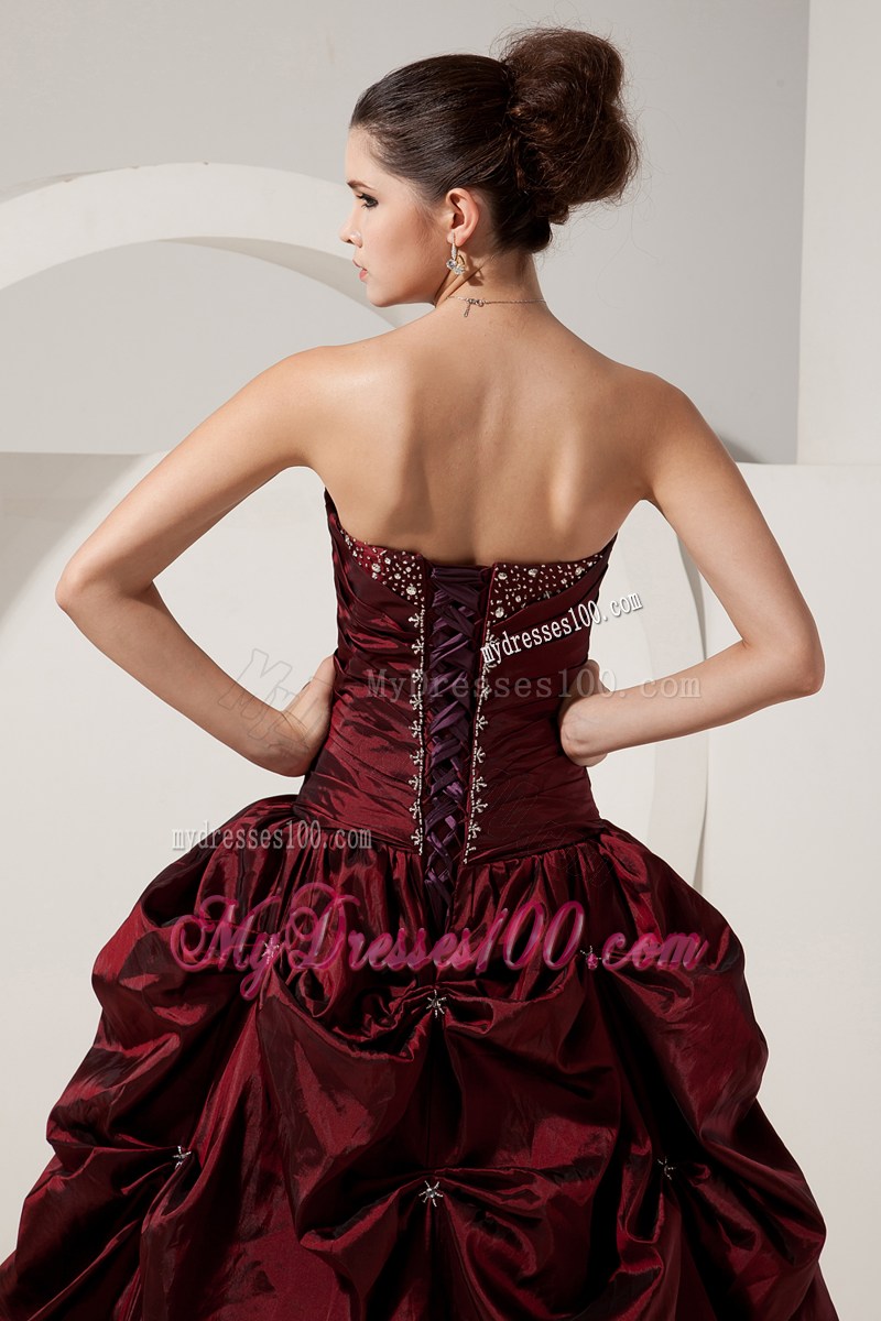Sweetheart Beading Ruching and Pick-ups Quinceanera Party Dress in Wine Red