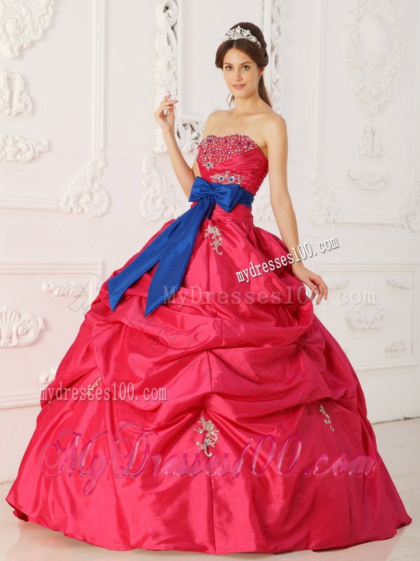 Beaded Ruching Pick-ups and Appliques Sweet 16 Dresses with Blue Bowknot