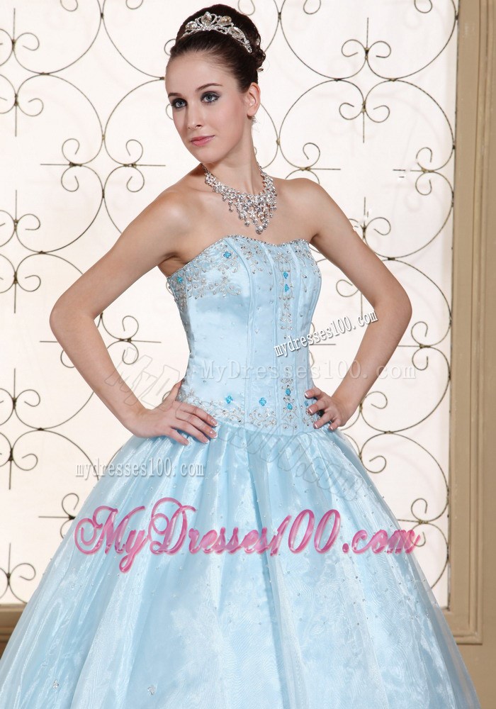 Light Blue Organza Quinceanera Party Dress with Appliqued and Beaded Bodice