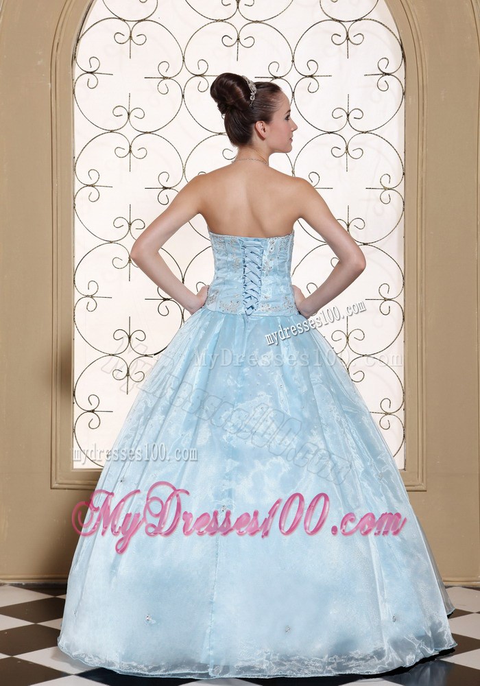 Light Blue Organza Quinceanera Party Dress with Appliqued and Beaded Bodice