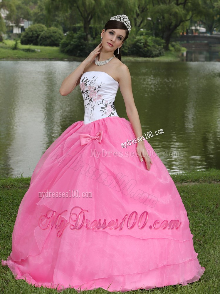 Floral Embroidery Bowknot Ball Gown Sweet 15 Dress White and Pink