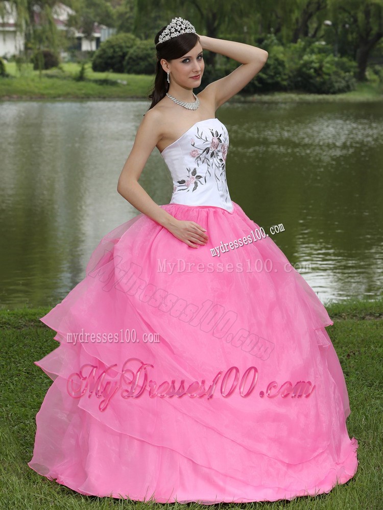 Floral Embroidery Bowknot Ball Gown Sweet 15 Dress White and Pink