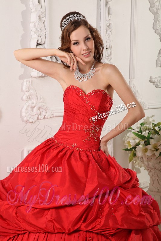 Exclusive Sweetheart Puffy Sweet sixteen dresses with Pick-ups and Jewelries