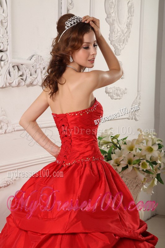 Exclusive Sweetheart Puffy Sweet sixteen dresses with Pick-ups and Jewelries