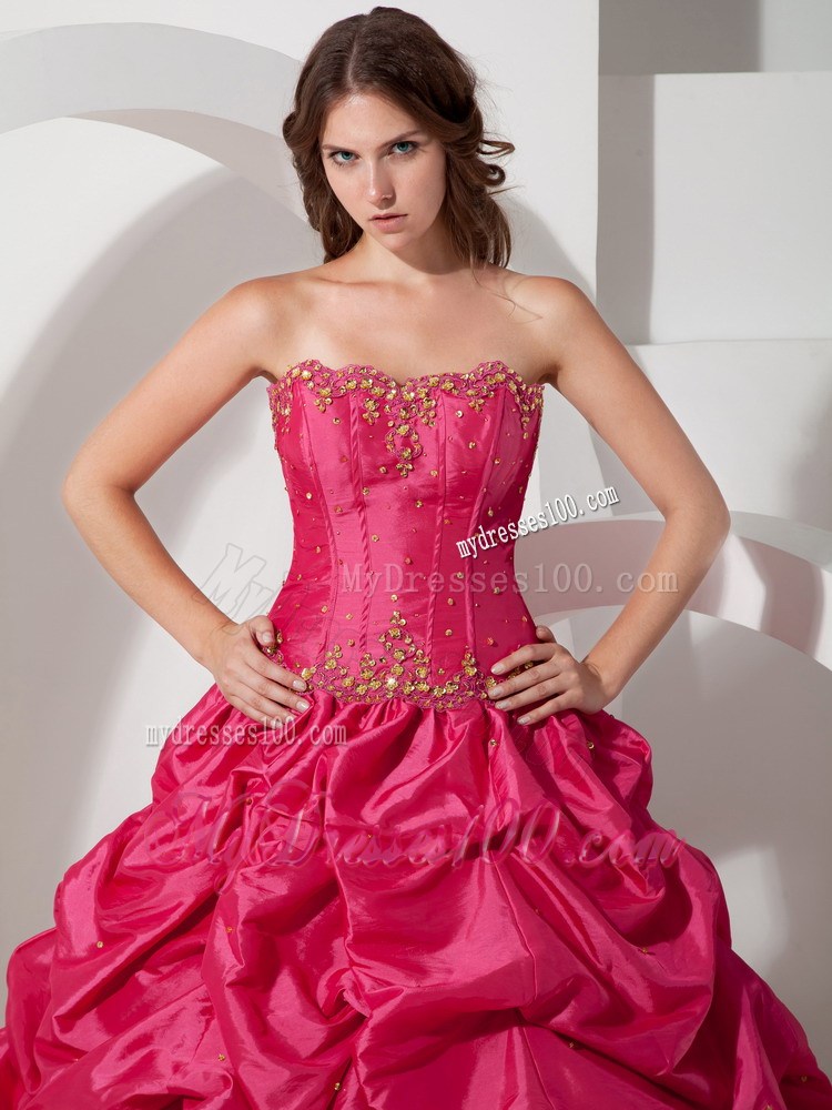 Petal Neckline Quinceanera Party Dress with Pick-ups and Beading Appliques