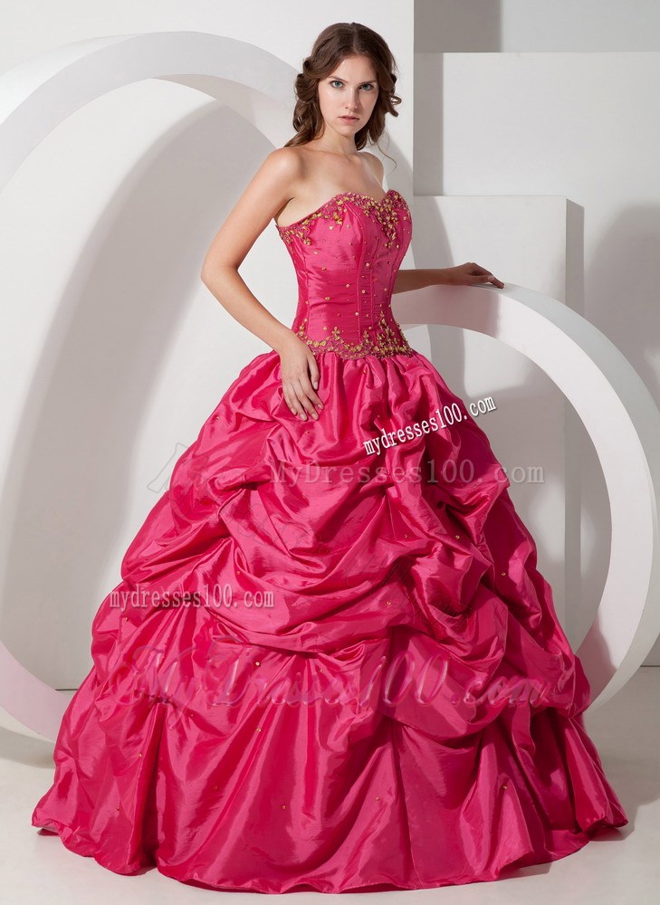 Petal Neckline Quinceanera Party Dress with Pick-ups and Beading Appliques