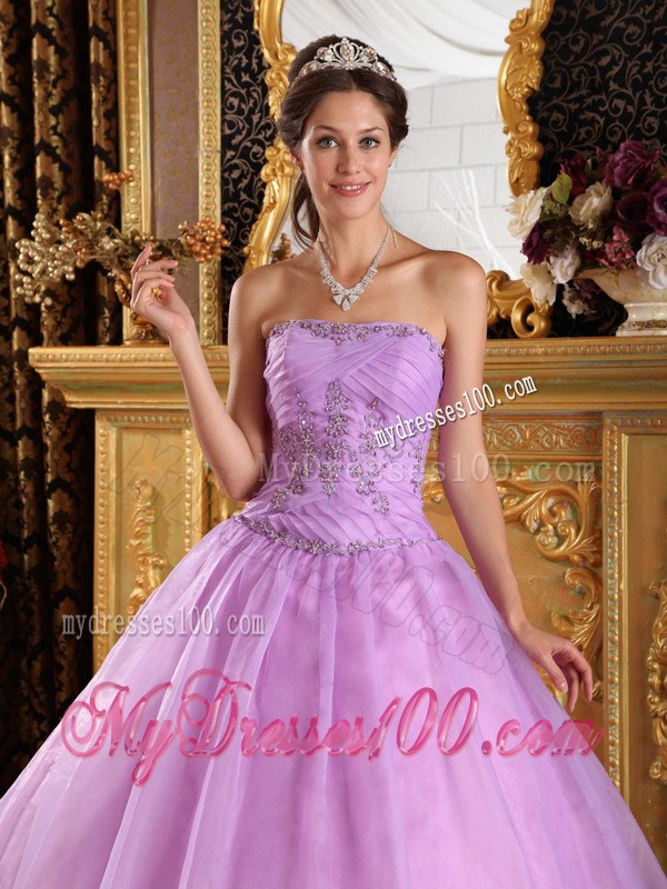 Lace-up Back Quinceanera Dress in Lavender with Ruching and Appliques