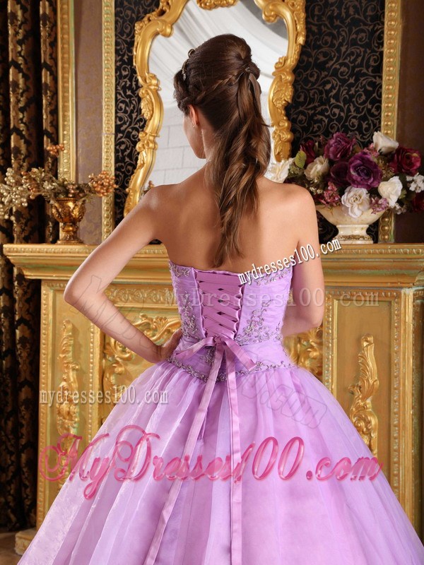 Lace-up Back Quinceanera Dress in Lavender with Ruching and Appliques