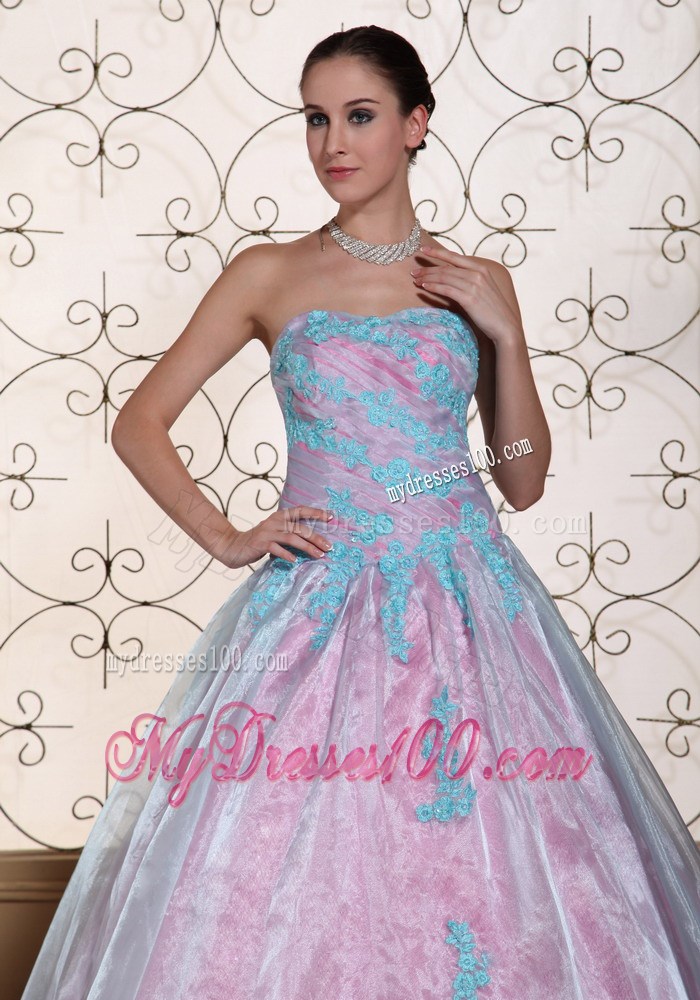 Pretty Organza A-line Quinceanera Dresses with Light Blue Appliques