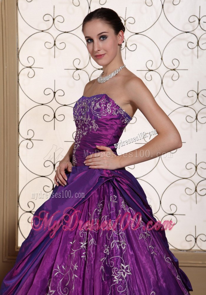 Tiers Strapless Dress for Quince Decorated by Beadings and Embroideries