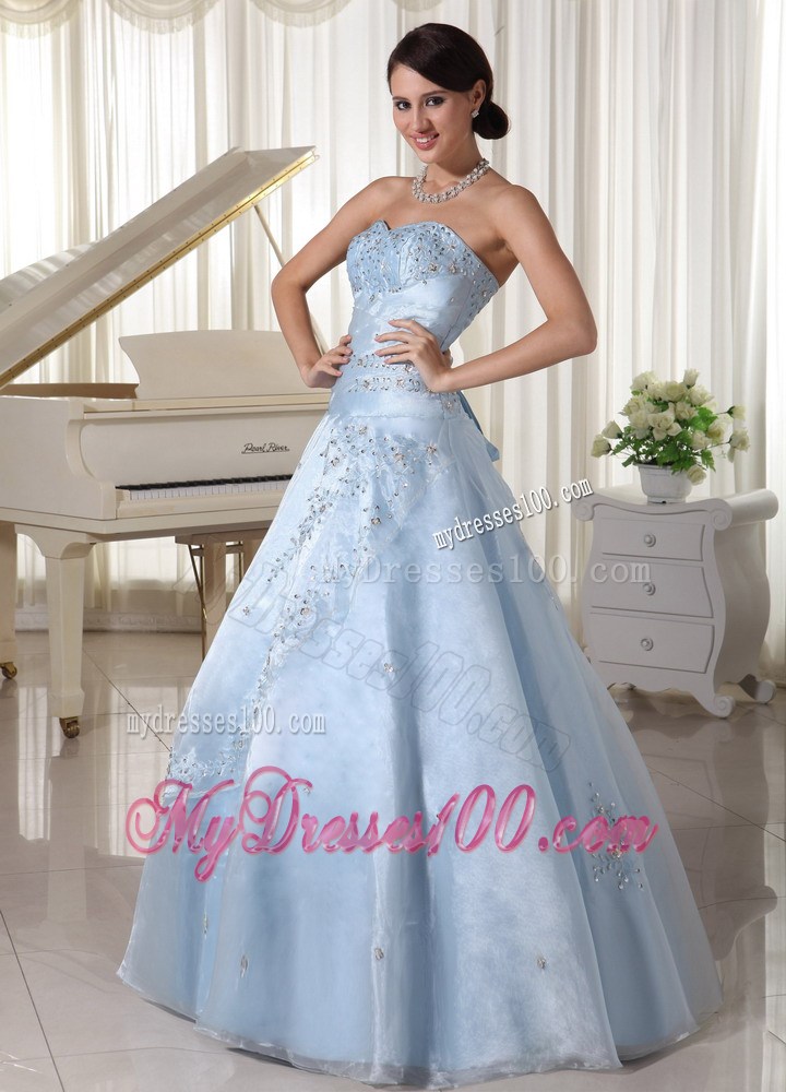 Floor-length A-line Sweet 15 Dresses Decorated with Appliques and Beadings