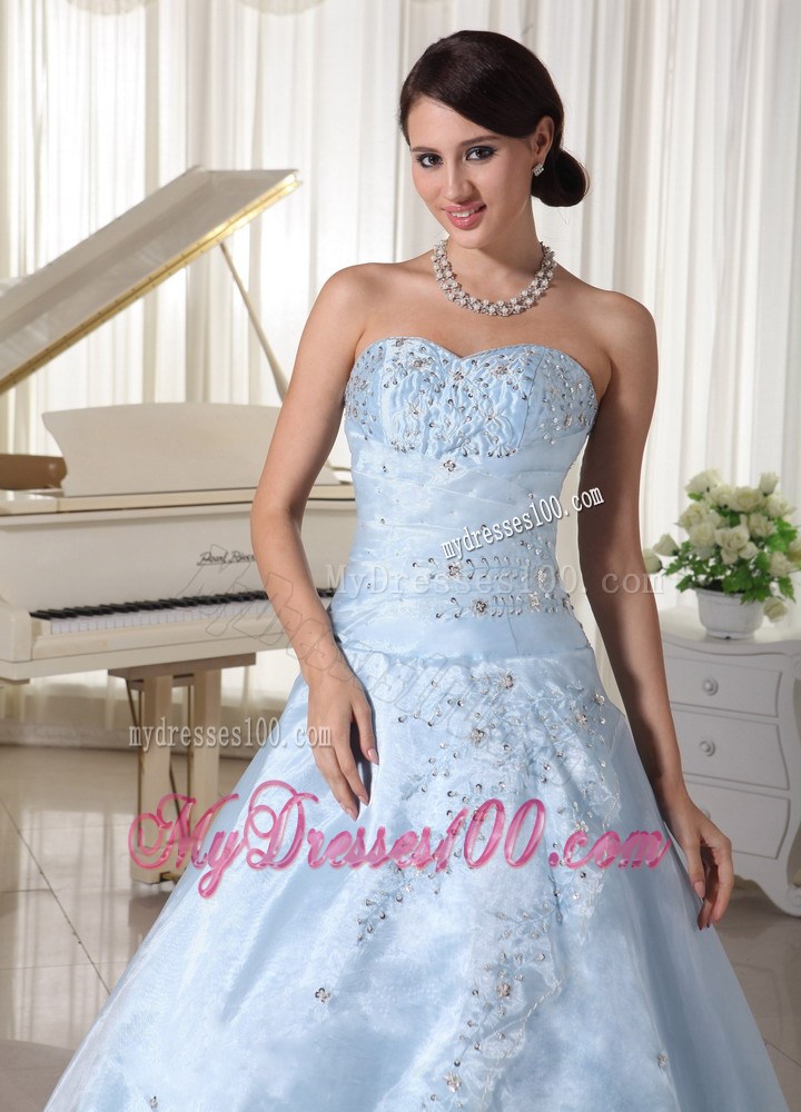 Floor-length A-line Sweet 15 Dresses Decorated with Appliques and Beadings