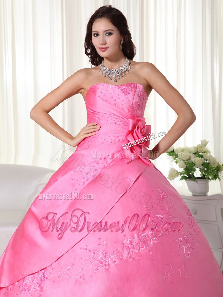 Strapless Beading and Appliques Quinceanera Dress Accent with Handle Flowers