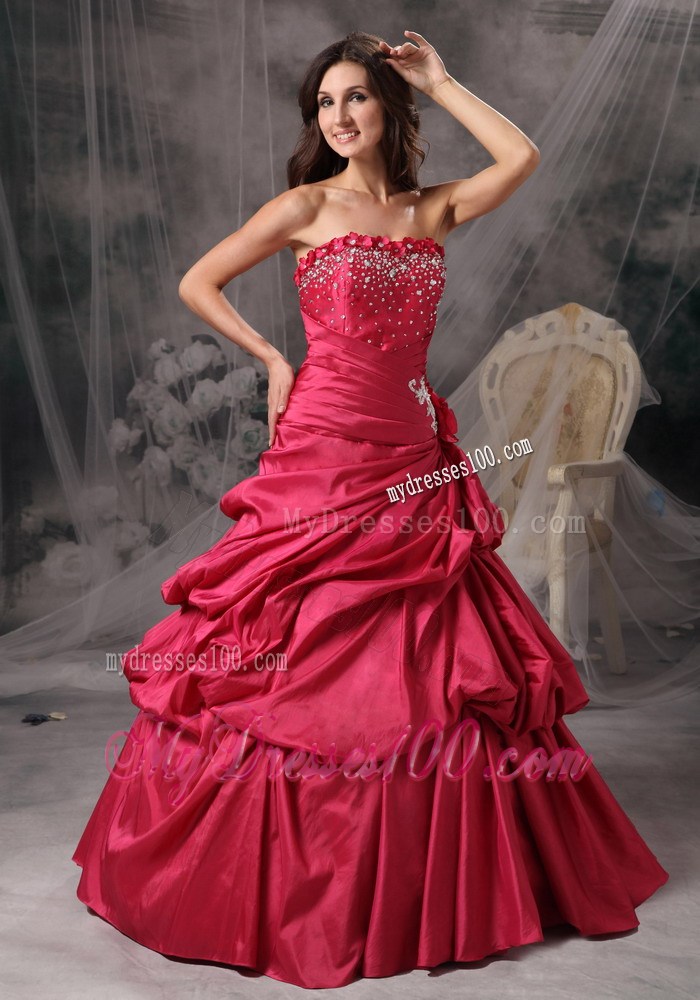 Ruching Tiers Quinceanera Dress with Flowers Neckline and Handle Flowers