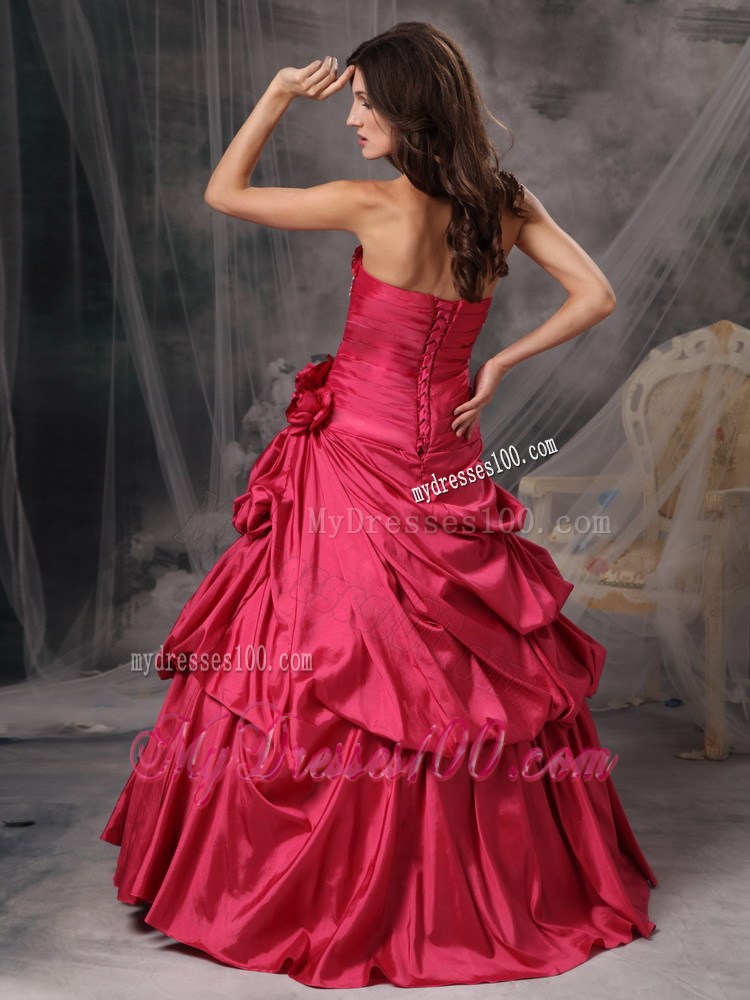 Ruching Tiers Quinceanera Dress with Flowers Neckline and Handle Flowers