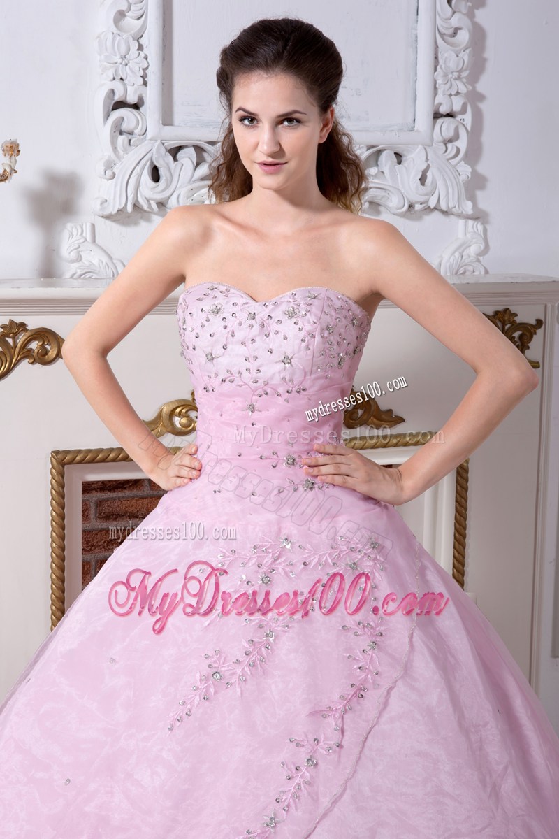 Beading and Appliques Sweetheart Organza Sweet 15 Dresses in Baby Pink