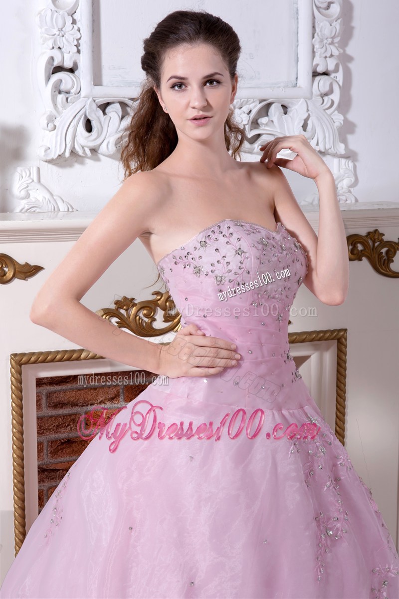 Beading and Appliques Sweetheart Organza Sweet 15 Dresses in Baby Pink