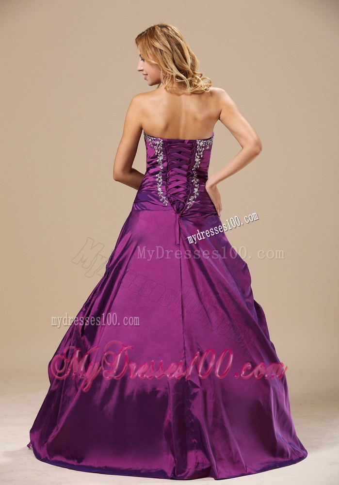 Lace-up Back Quinceanera Party Dress with Slit and Beaded Appliques