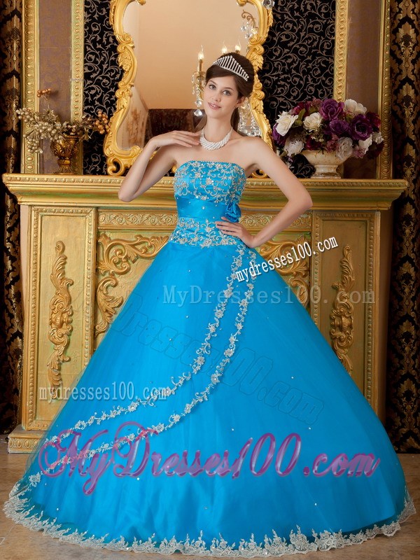 Floral Appliques Decorated Quinceanera Party Dress in Blue with Lace Hemline