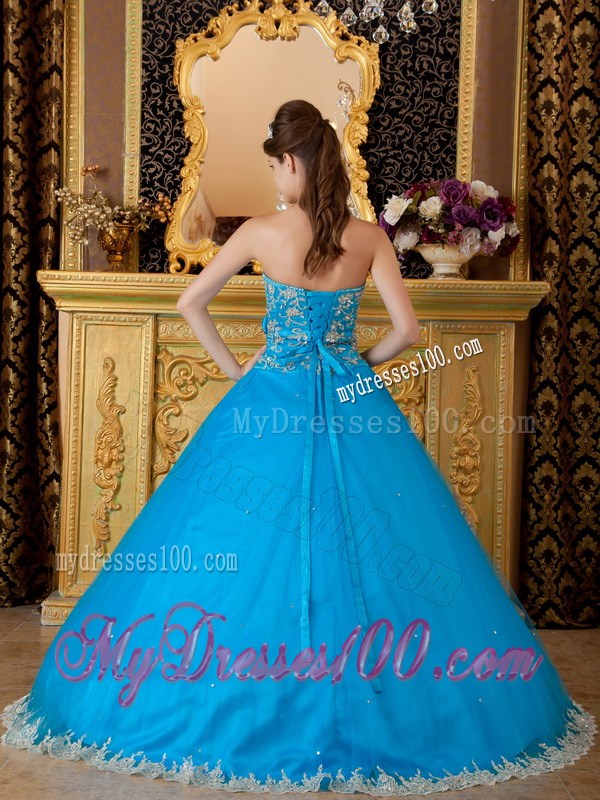 Floral Appliques Decorated Quinceanera Party Dress in Blue with Lace Hemline