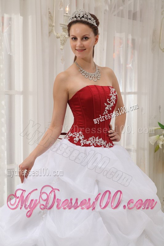 New Red and White Bodice Dress for Quince with Appliques and Pick-ups