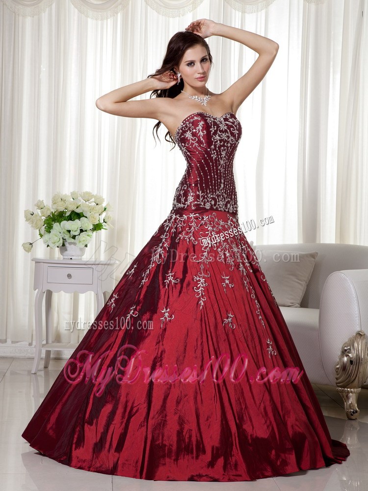 Embroideries and Beadings Decorated Bodice Sweet 15 Dresses with Brush Train