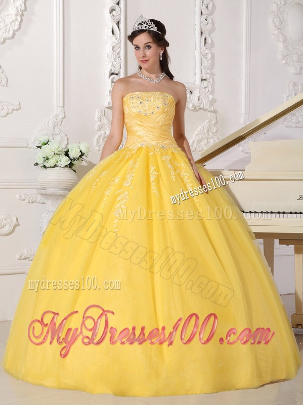 Ruching Beading and Appliques Decorated Sweet 15 Dresses in Yellow