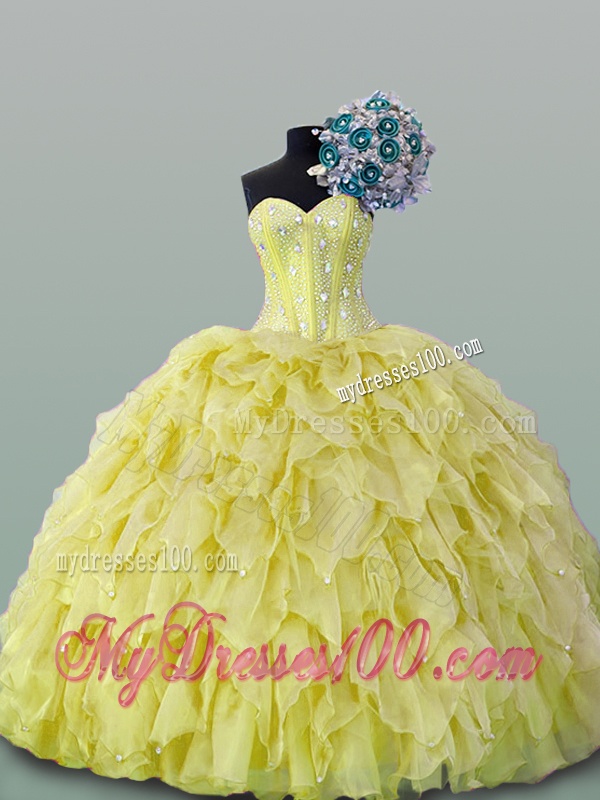 2016 Luxurious Quinceanera Dresses with Beading and Ruffles