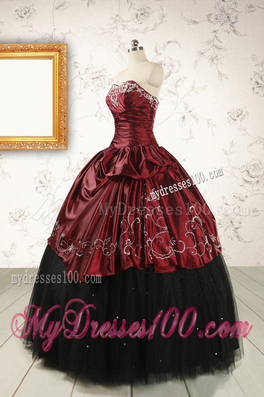 Formal Ball Gown Embroidery Quinceanera Dresses with Sweetheart