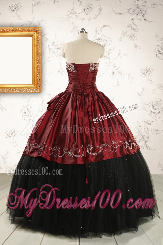Formal Ball Gown Embroidery Quinceanera Dresses with Sweetheart