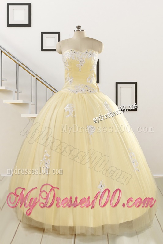 Luxurious Sweetheart Appliques Sweet 16 Dresses in Light Yellow