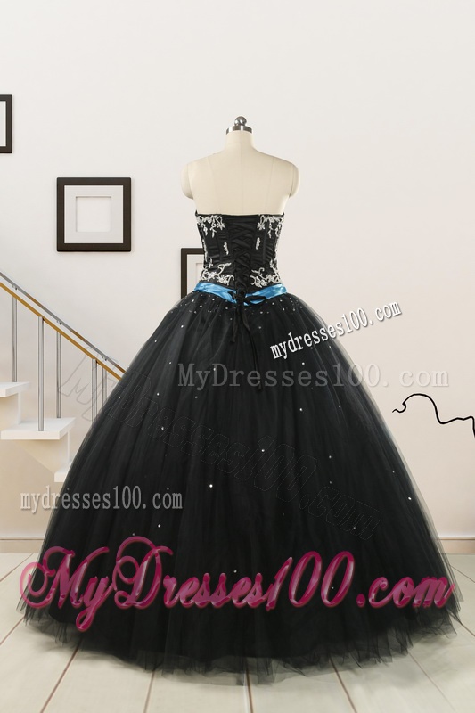 Pretty Appliques and Beading Black Quinceanera Dresses