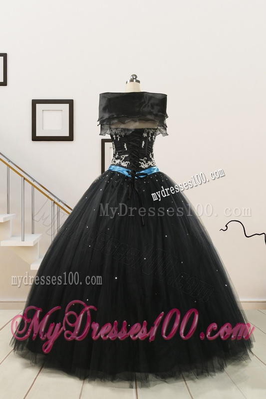 Pretty Appliques and Beading Black Quinceanera Dresses
