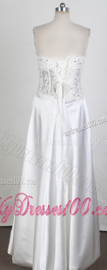 Floor-length White Prom Dress Decorated with Jewelry and Lace Flowers