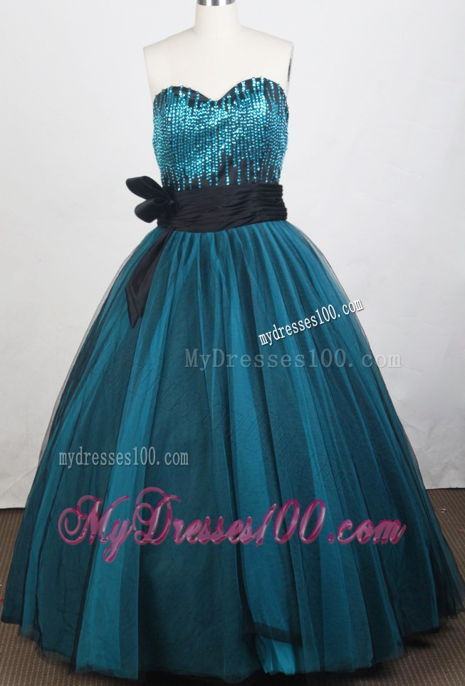 Sequined Sweetheart Prom Dress with Puffy Skirt and Black Bowknot