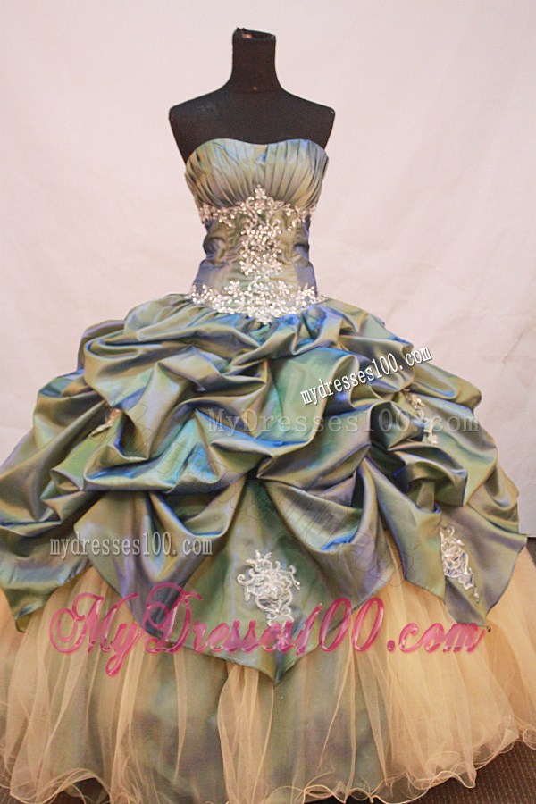 Ball gown with Pick-ups Sweetheart Lace-up Quinceanera Gown