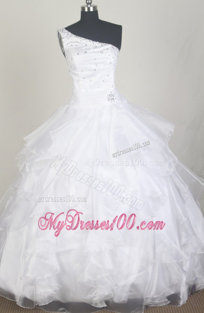 Single Shoulder Beaded White Quinceanera Gowns with Layered Ruffles