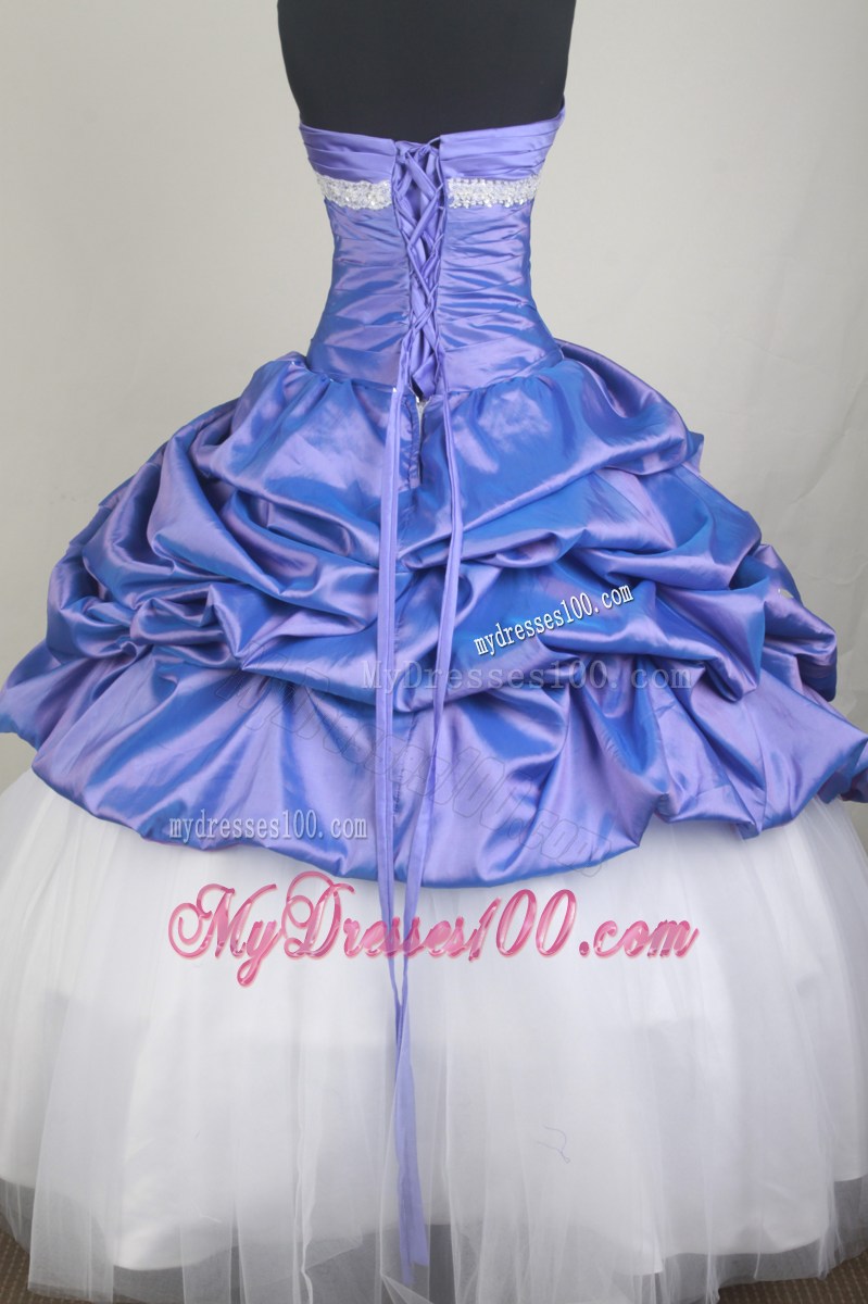 Romantic White and Lavender Dresses for Quinceanera with Pick-ups