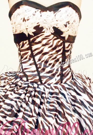 Sweetheart Floor-length Quinceanera Dress in Zebra and Organza