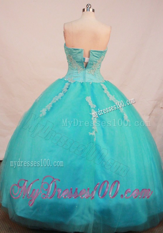 Sweetheart Diamonds and Appliques Decorate Quinceanera Dresses in Aqua Blue