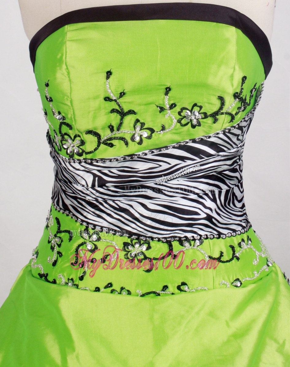 Spring Green Quinceanera Dress with Embroidery and Zebra Print
