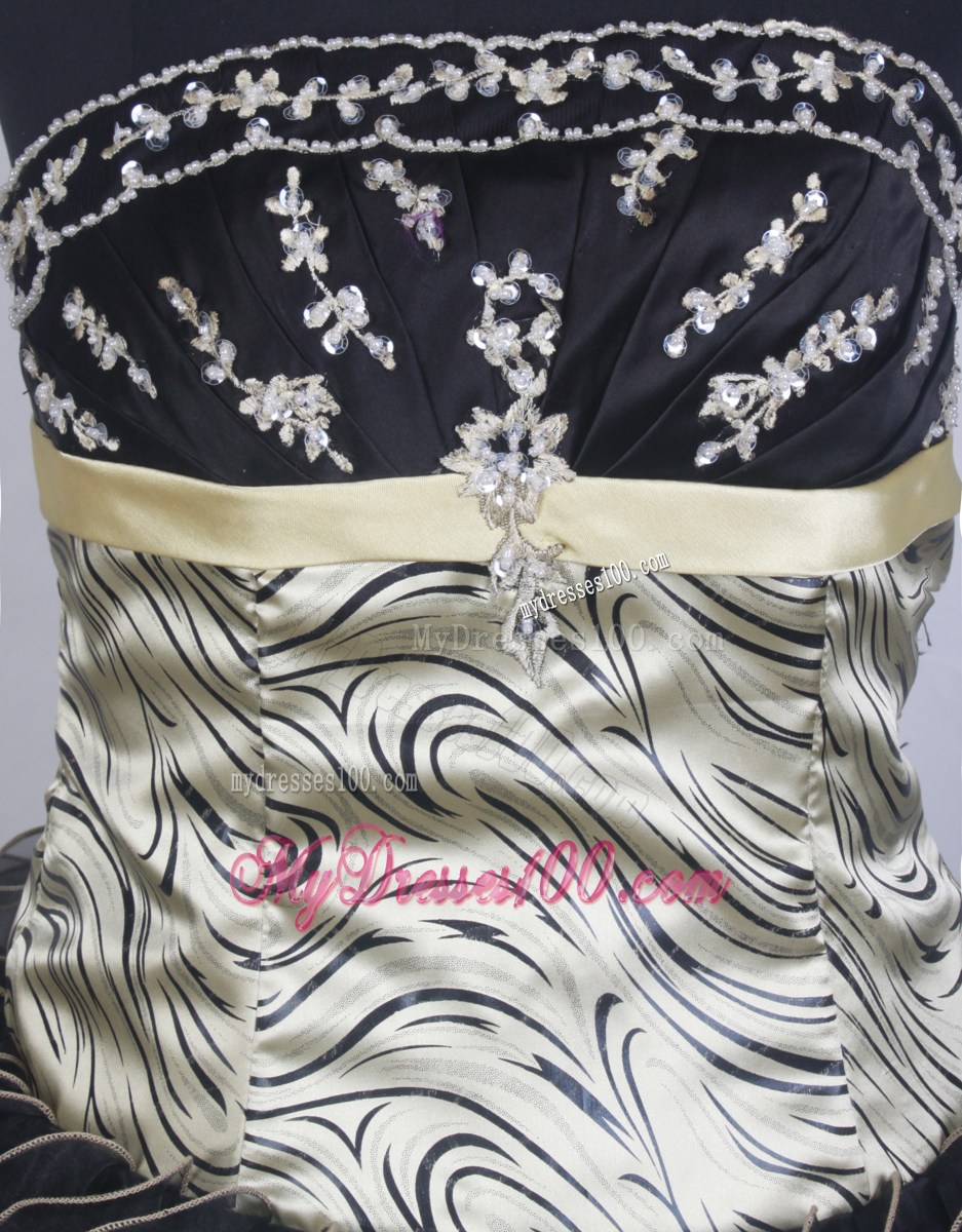 Pattern Decorate Waist Black Quinceanera Dress with Frilly Ruffles