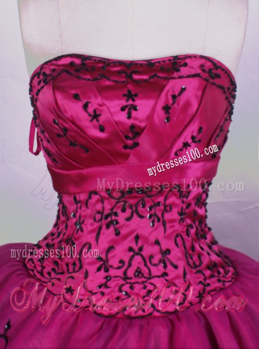 Exquisite Strapless Fuchsia Quinceanera Dress with Embroidery