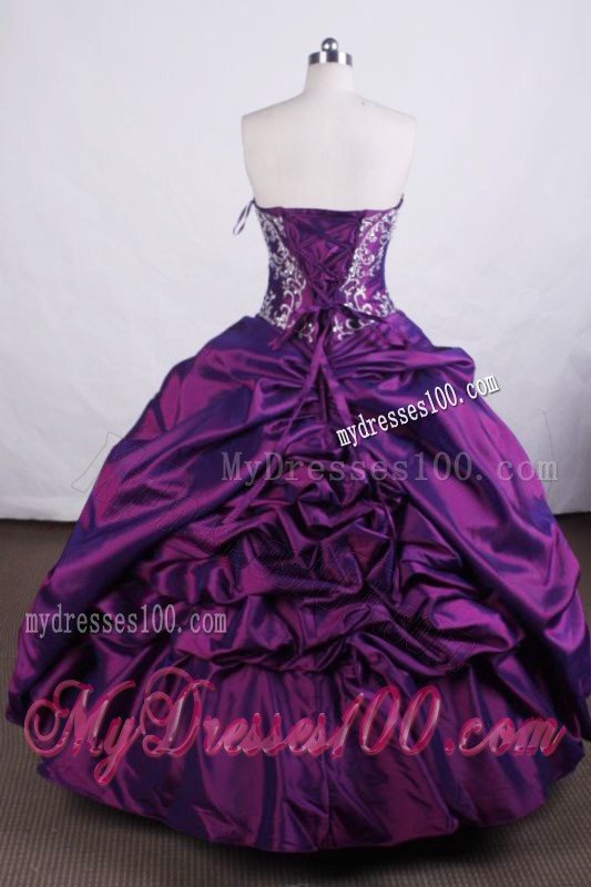 Embroidery and Pick-ups Decorate Eggplant Purple Dresses 15